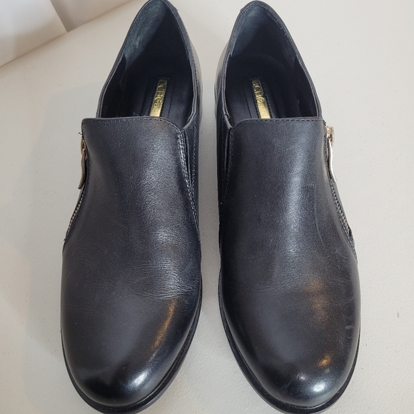 BCBGeneration Brandi Black Leather Side Zip Slip On Loafers - Size 7.5 - Picture 7 of 12